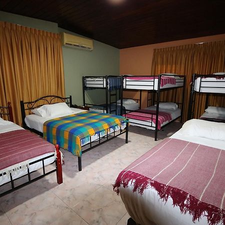 Hostal Cocos Inn Panama Dış mekan fotoğraf