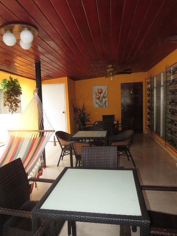 Hostal Cocos Inn Panama Dış mekan fotoğraf