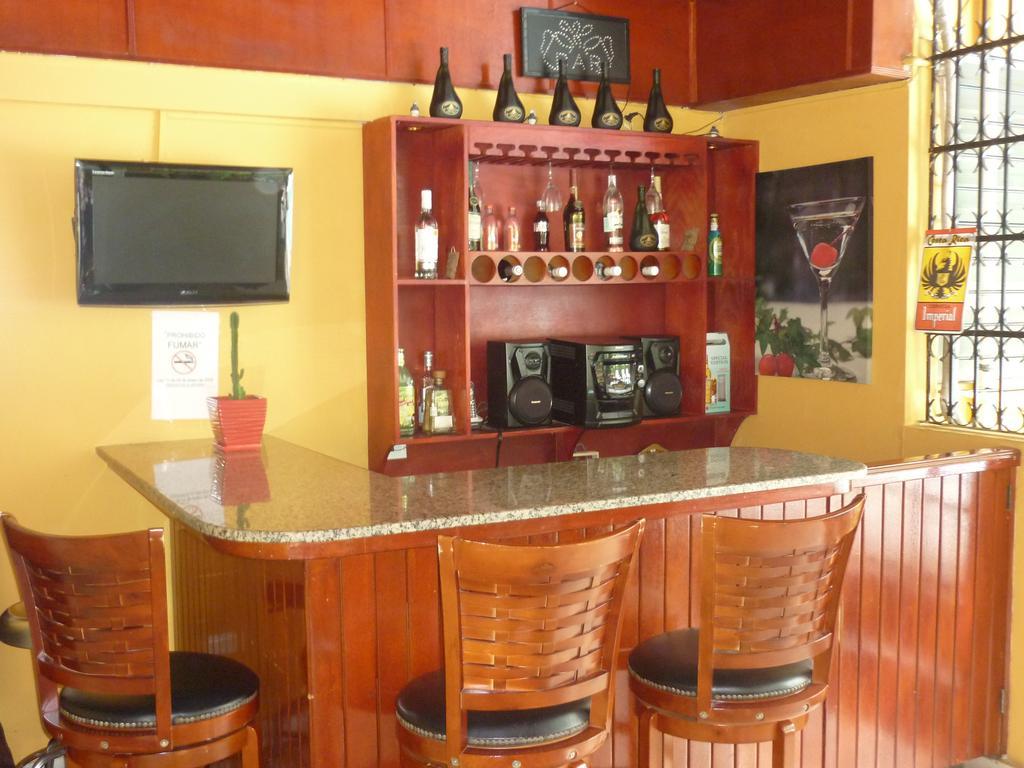 Hostal Cocos Inn Panama Dış mekan fotoğraf