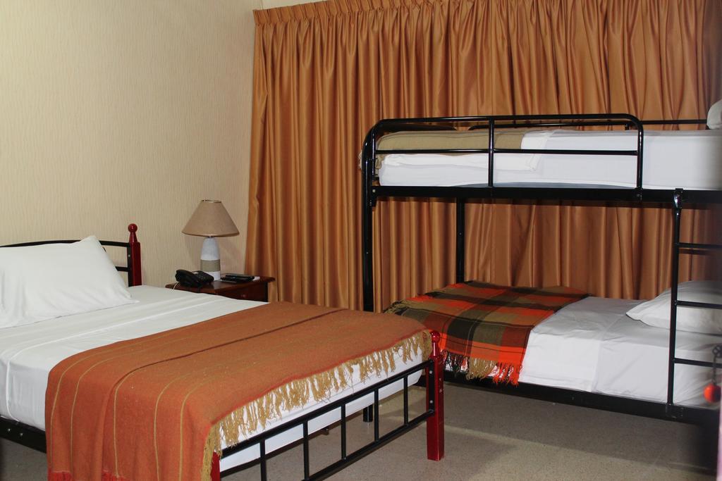 Hostal Cocos Inn Panama Dış mekan fotoğraf