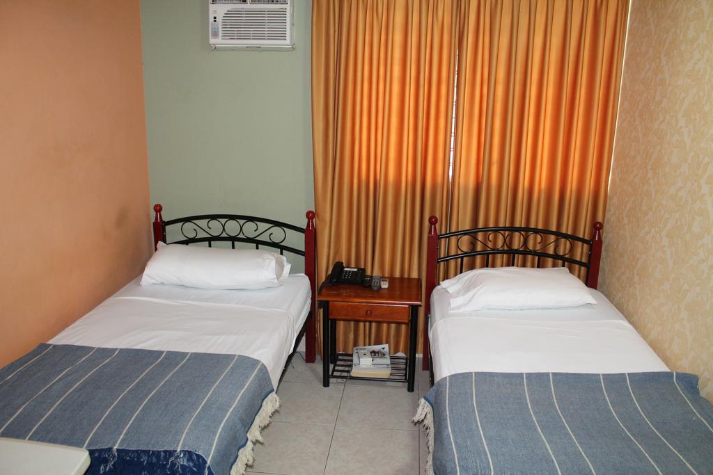 Hostal Cocos Inn Panama Dış mekan fotoğraf