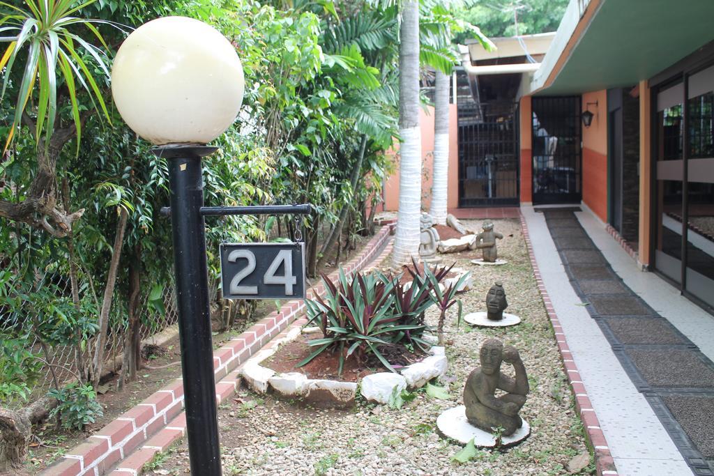Hostal Cocos Inn Panama Dış mekan fotoğraf
