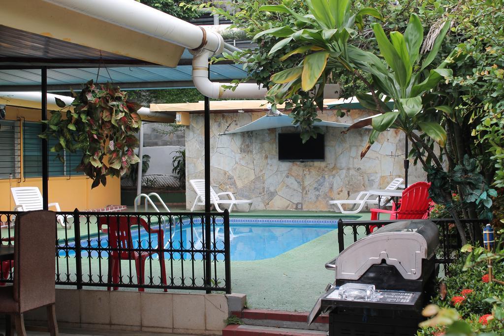 Hostal Cocos Inn Panama Dış mekan fotoğraf
