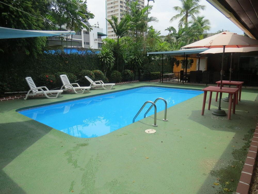Hostal Cocos Inn Panama Dış mekan fotoğraf