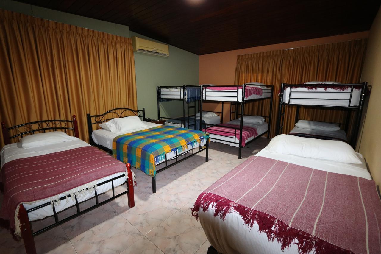Hostal Cocos Inn Panama Dış mekan fotoğraf