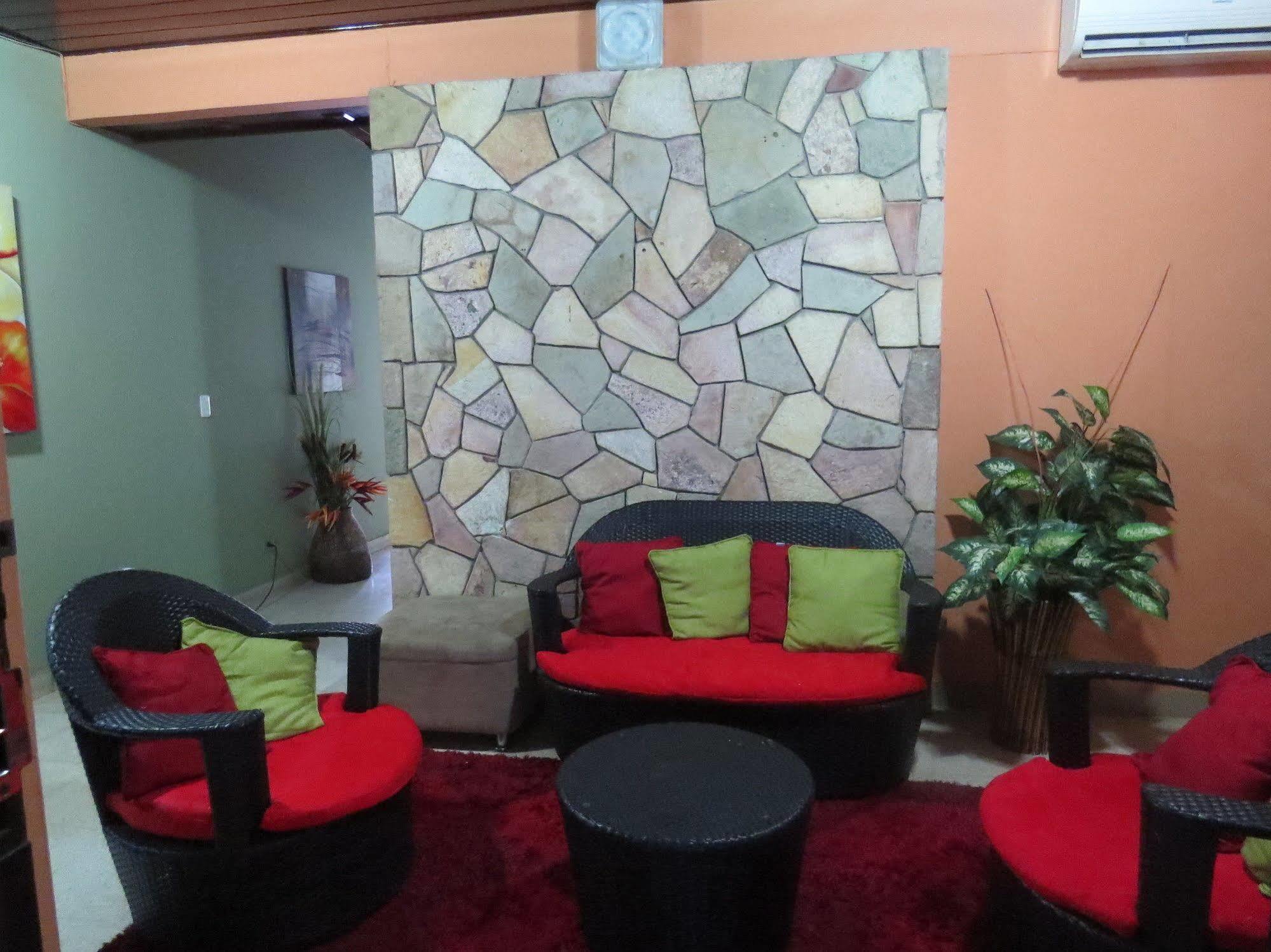 Hostal Cocos Inn Panama Dış mekan fotoğraf